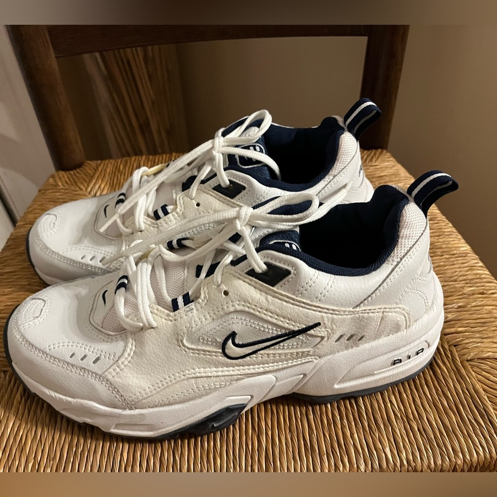 Nike Air Definition "Dad Shoes" - White/Navy Blue Size 11 Y2K, Normcore Gorpcore